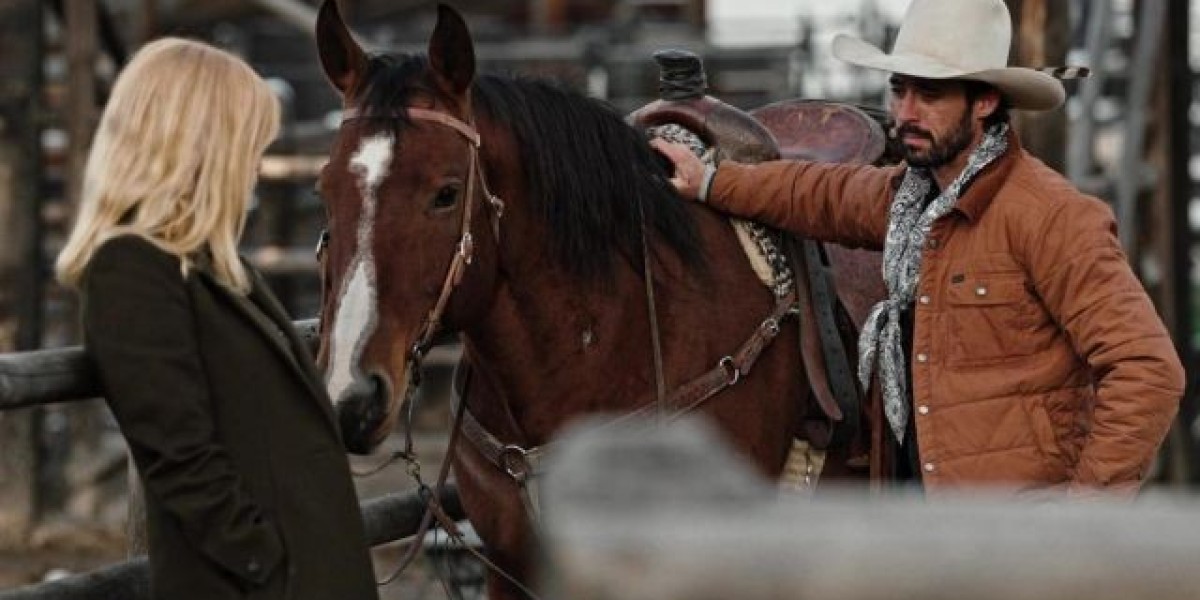 What Makes the Walker Yellowstone Jacket from Leather Jacket Black a Must-Have for Fans?